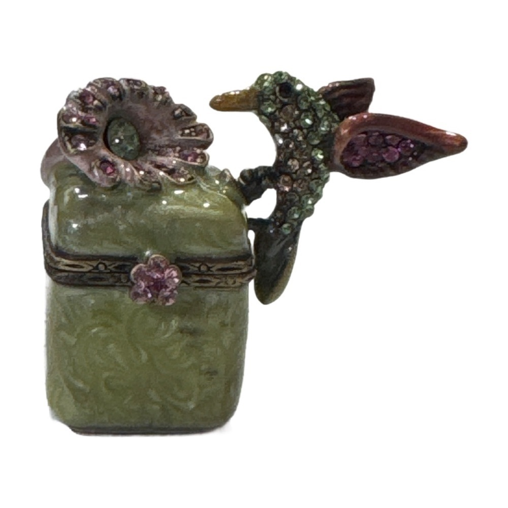 Jay Strongwater embellished hummingbird pill box
NWT
5039
